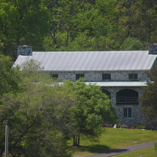 Melrose Caverns and Harrison Farmstead