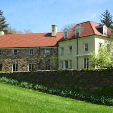 Cross Estate Gardens