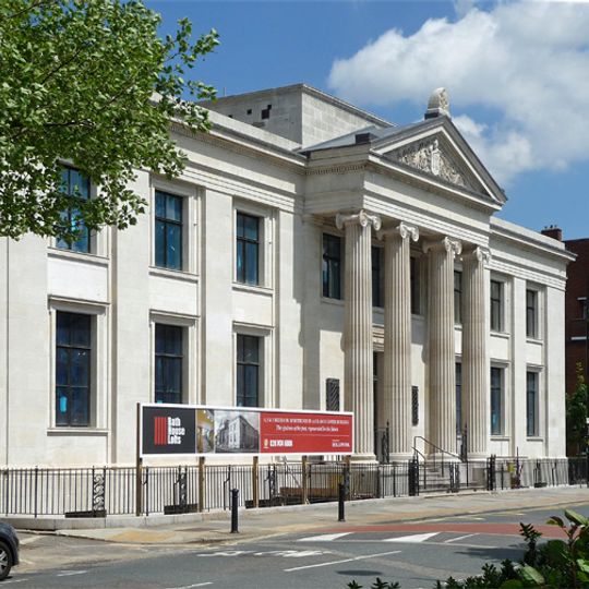 Bermondsey Municipal Offices And Attached Railing And Brackets