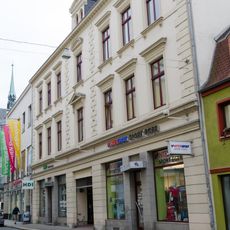 Wohn- und Geschäftshaus in geschlossener Bebauung Marienstraße 5