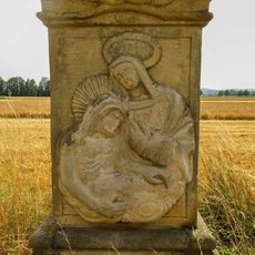 Kříž severně od Doubravice u pole