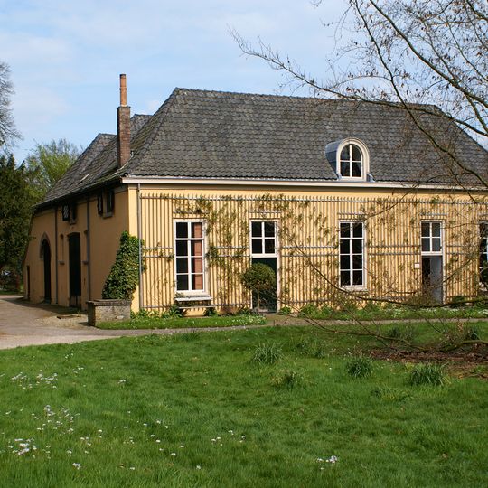 Voorstonden: koetshuis