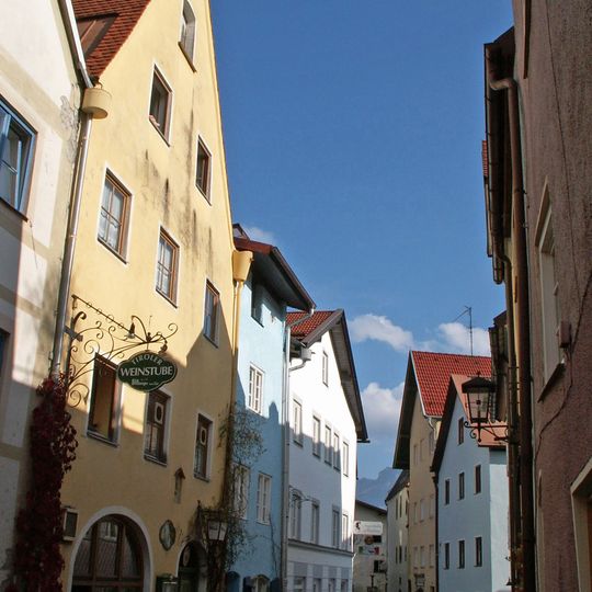 Wohn- und Geschäftshaus