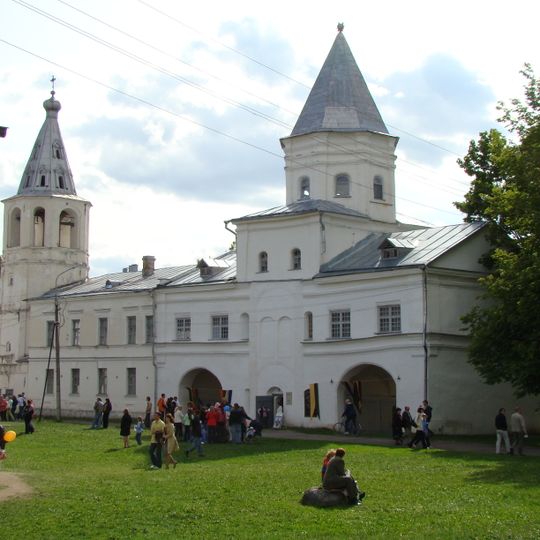 Gate tower of Yaroslav's Court