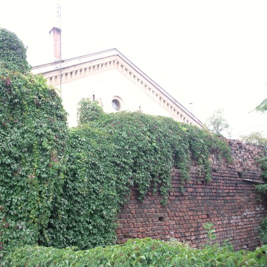 Pozostałości murów obronnych