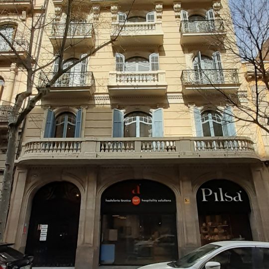 Casa d'habitatges de Frederic Vallet