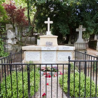 Grave of Sassenay