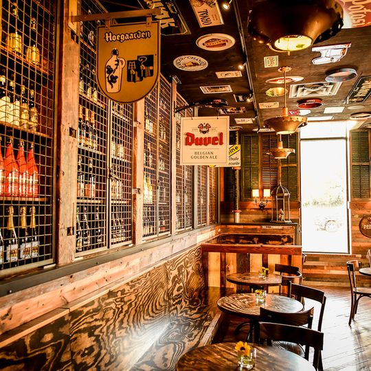 Cafe Hollander