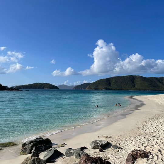 Cinnamon Bay Beach