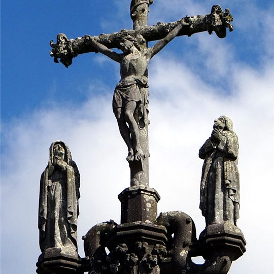 Calvaire de l'Église Saint-Pierre de Guimaëc