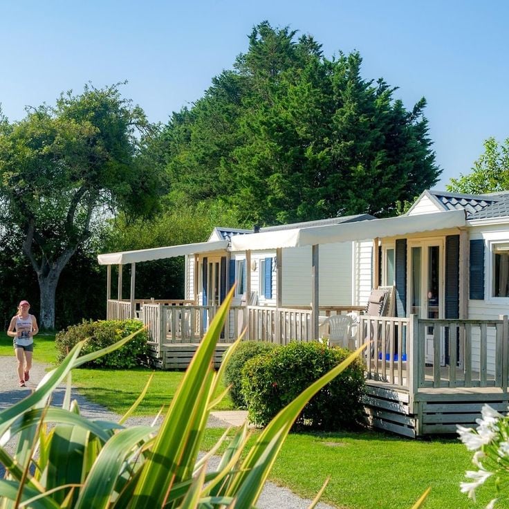 Camping Les Pommiers Du Mont St Michel