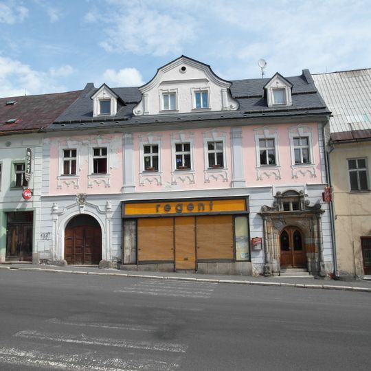 Náměstí Republiky 145