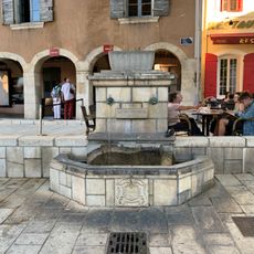 Fontaine rue de Tourre d’Orange