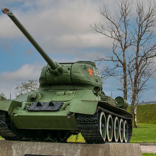 Памятник танку Т-34