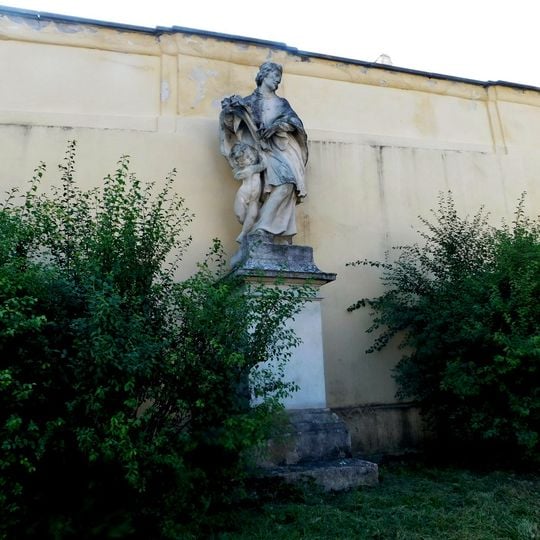 Socha svatého Jana Nepomuckého pod zámkem ve Slavkově u Brna