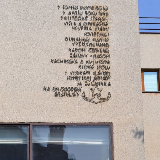 Dvořákova vila, tabuľa pamätná