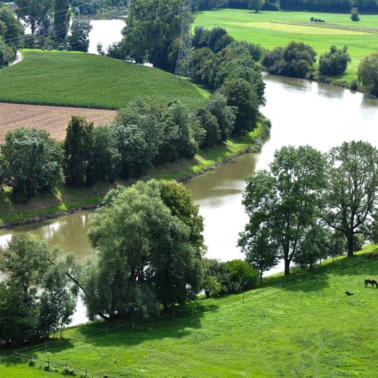Neckartal zwischen Großingersheim und Hessigheim mit Umgebung