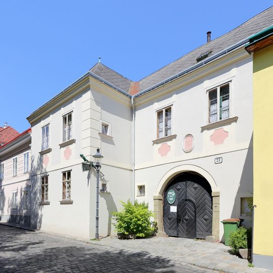 Kahlenberger Straße 22