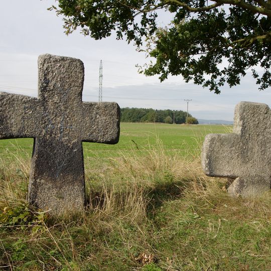 Penitence crosses at the road in Milhostov
