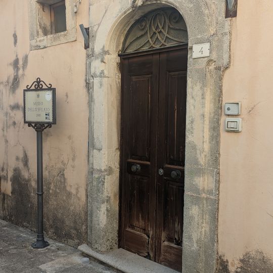 Museo del Ricamo e dello Sfilato siciliano