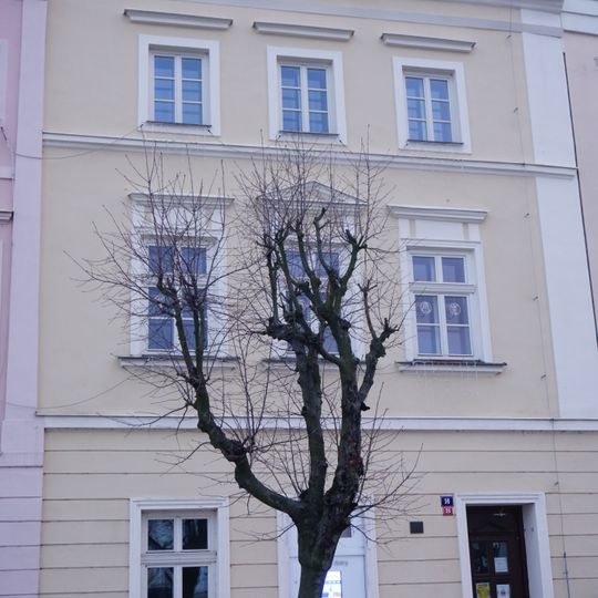 Masarykovo náměstí 16