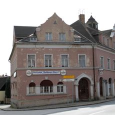 Wohnhaus mit Gaststätte „Goldener Stern“ und Laden Zittauer Straße 1