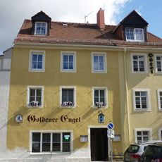 Wohnhaus, rechts an das Gasthaus gebaut, mit kleinem Anbau Hugo-Keller-Straße 2