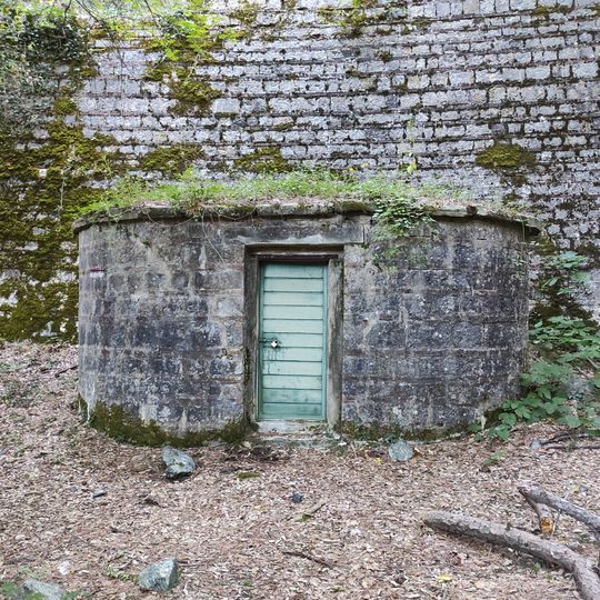 Bottino ovale dell'acquedotto Leopoldino