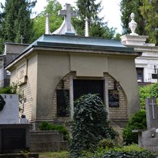 Cintorín sv. Rozálie, hrobka