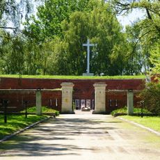 Grobla z drogą dojazdową (przejście obronne do działobitni)