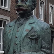 Statue of Fons Olterdissen
