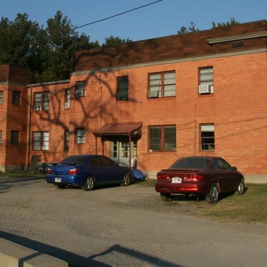 Lasley's College Apartments