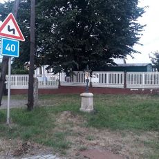 Kříž v Sulislavi u rozcestí