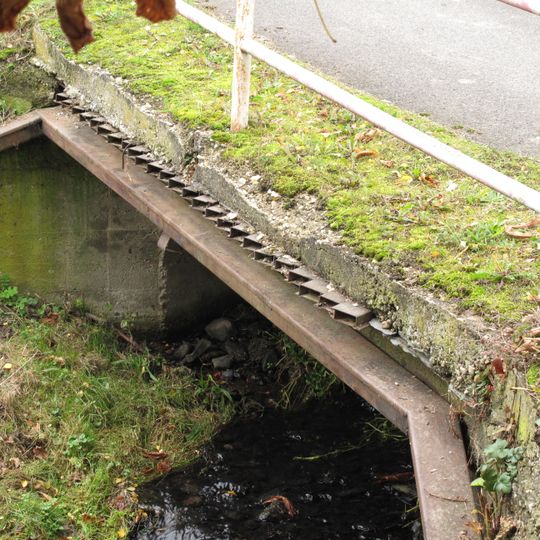 Most přes Heřmanický potok proti čp. 122 v Horních Životicích