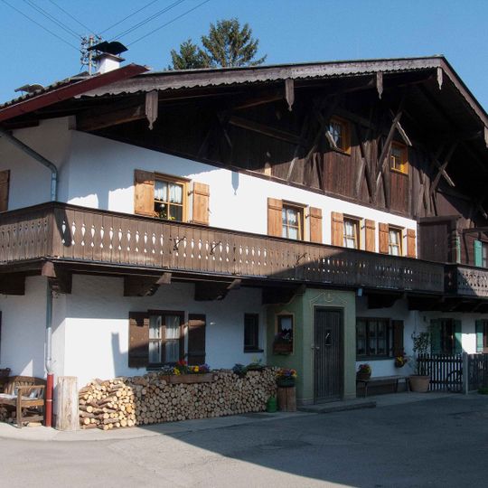 Ehemaliges Bauernhaus''„Beim Sternbam“''