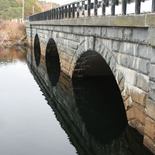 Quinapoxet River Bridge