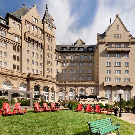 Fairmont Hotel Macdonald