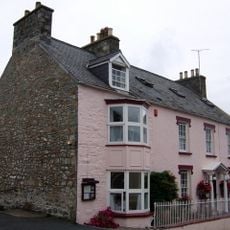 Ivy House (The Cnapan Restaurant)