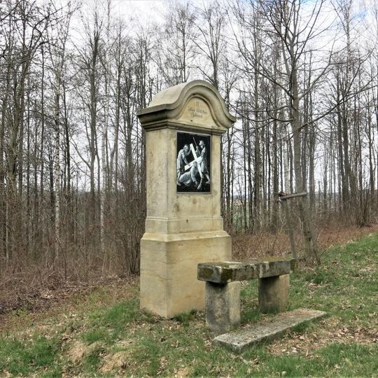 Kaplička III. zastavení křížové cesty u Lobendavy
