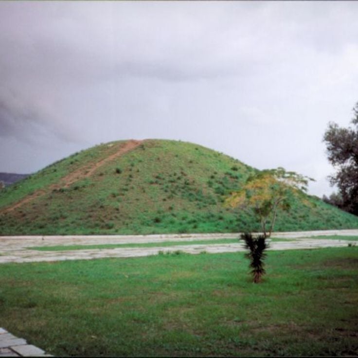 Marathon Tomb