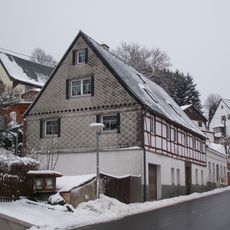 Wohnhaus, mit Anbau (ehemals Gasthaus) Hauptstraße 58