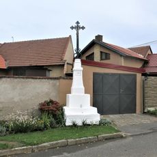 Kříž u domu 5 v Hradišťku