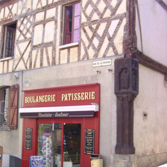 Maison du poteau Cornier de Saint-Julien-du-Sault