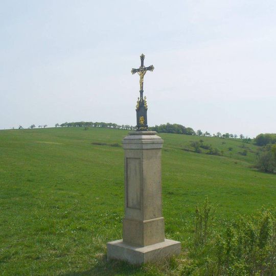 Kříž zvaný Goldammerův u cesty z Horní Krupky do Habartic