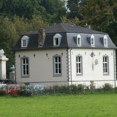 Vaeshartelt Castle: gate house