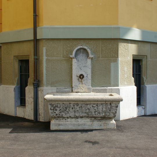 Courtyard fountain Bitzius schoolhouse