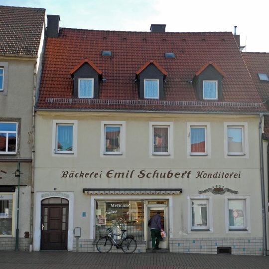 Wohnhaus in geschlossener Bebauung Markt 5