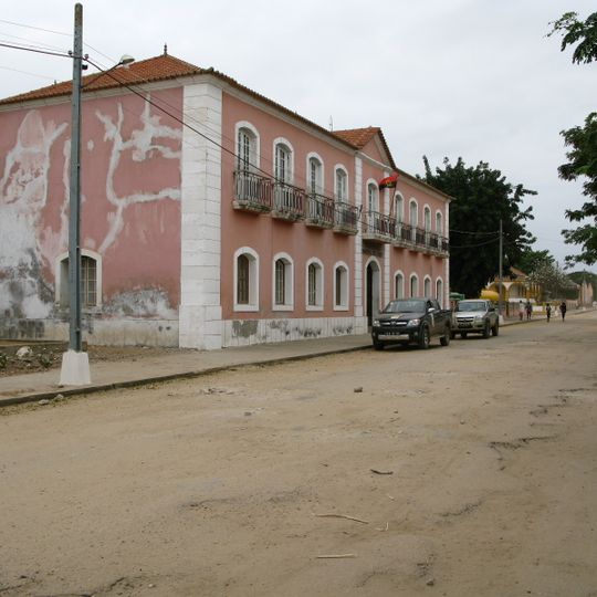 Câmara Municipal, Ambriz
