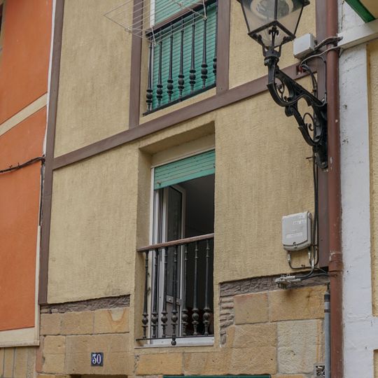 Casa Elkano 30 / Nagusia 31