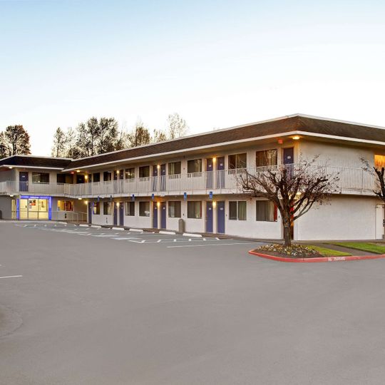 Motel 6